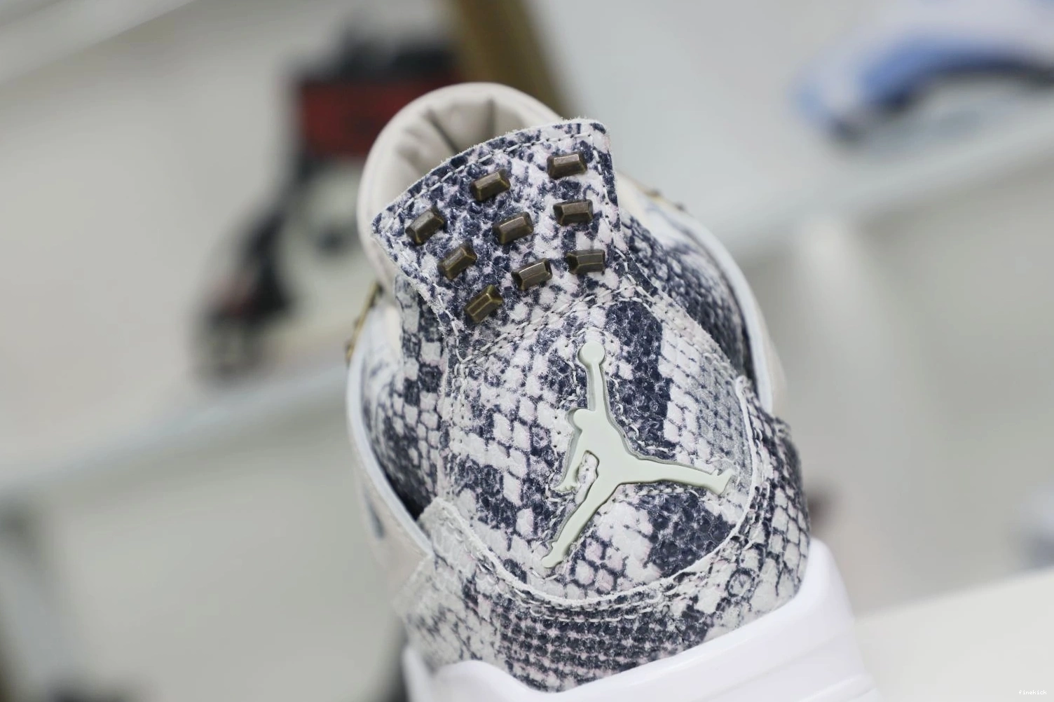 Jordan retro 4 Air snakeskin Jordan 0808